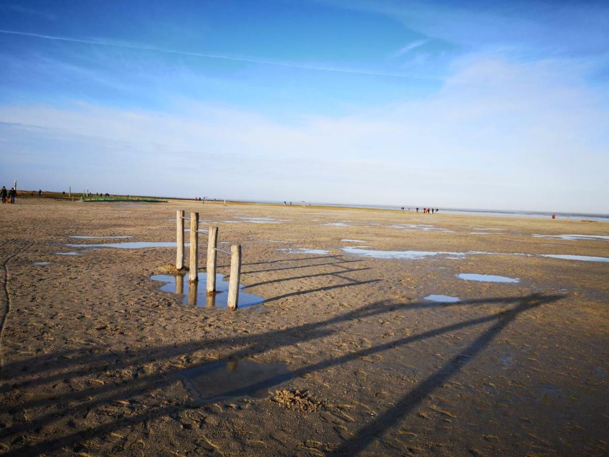 Strandmensch Dornumersiel * Dornum